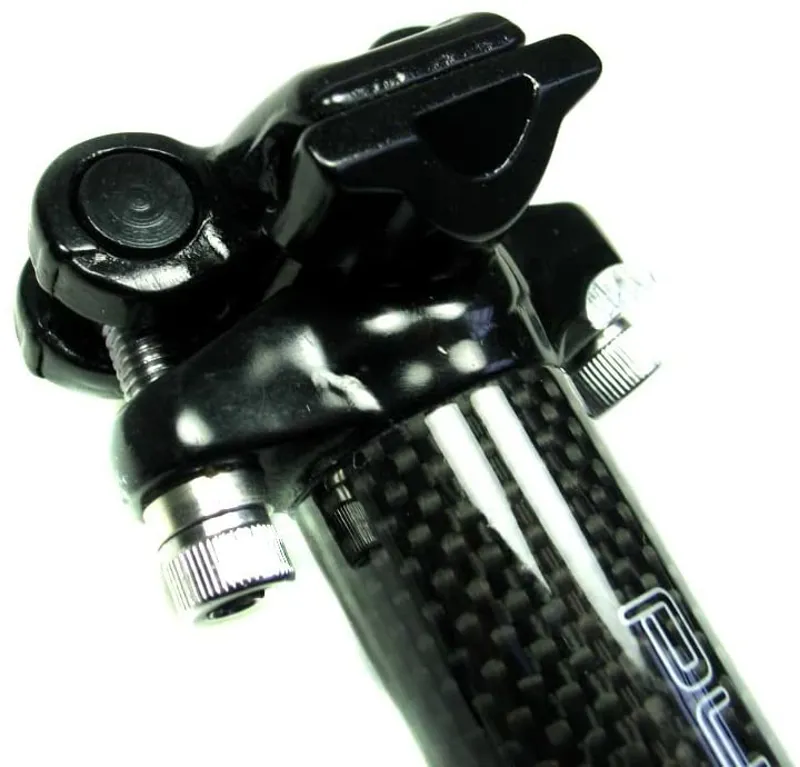 Outland Carbon Seatpost 31.6mm X 350mm Black 3 Outland Carbon Seatpost 31.6mm X 350mm Black