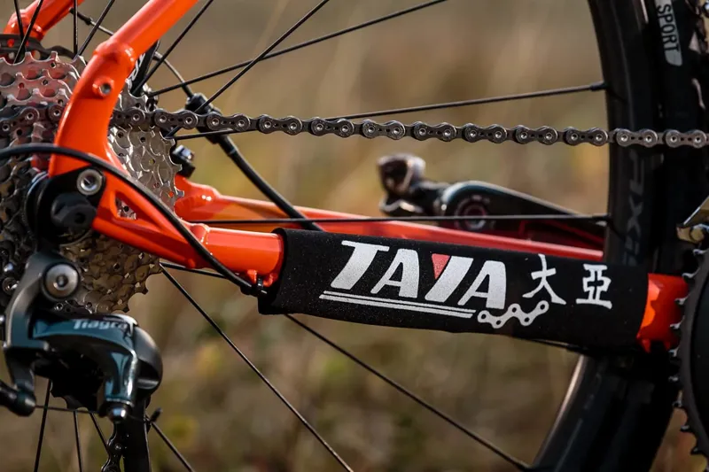 Taya TB90 9 Speed Chain Silver 3 Taya TB90 9 Speed Chain Silver