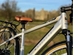 Dallingridge Malvern 700c Wheel Electric Bike Silver -Shimano Bike Store MALVERNd